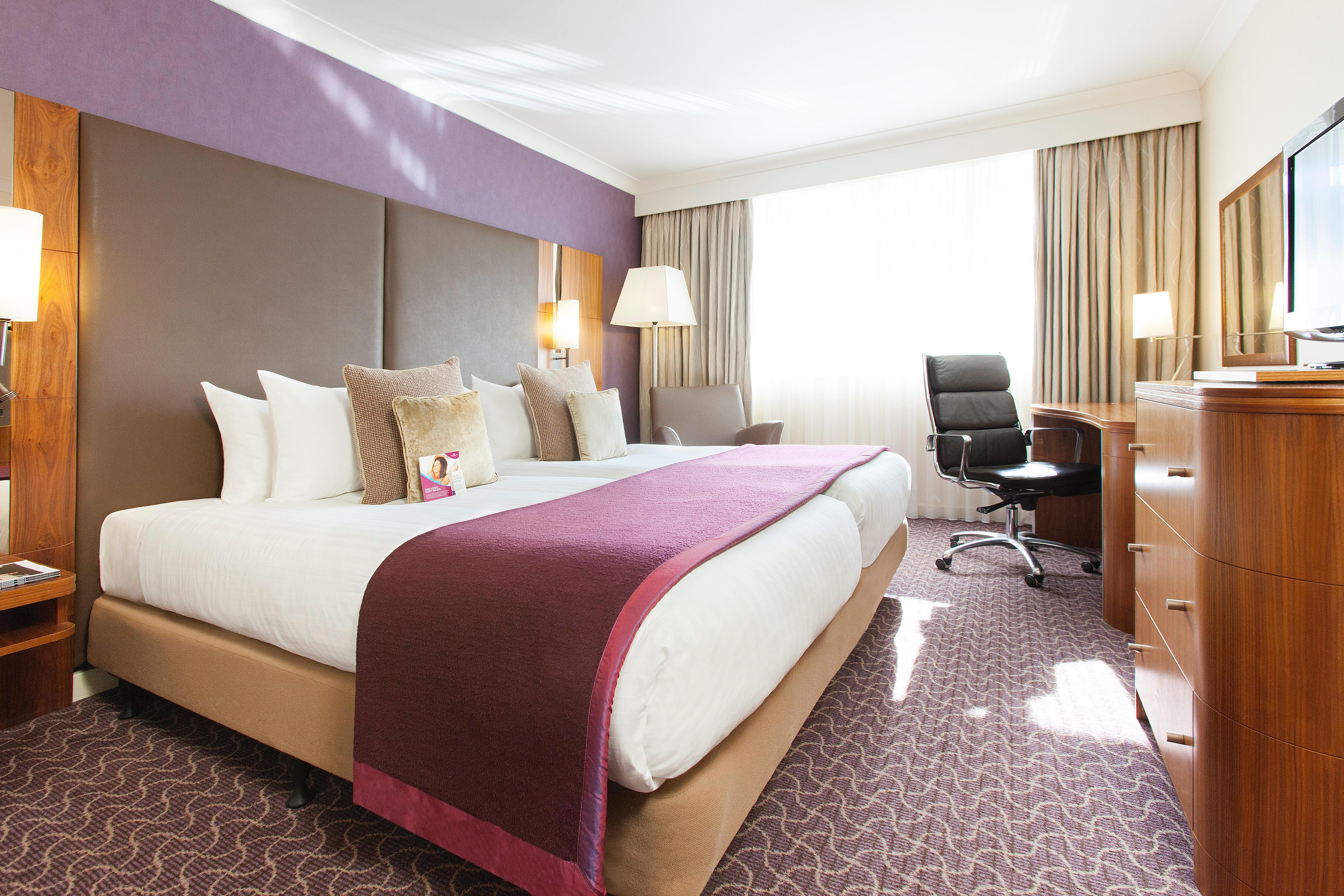 Crowne Plaza Reading Hotel Buitenkant foto