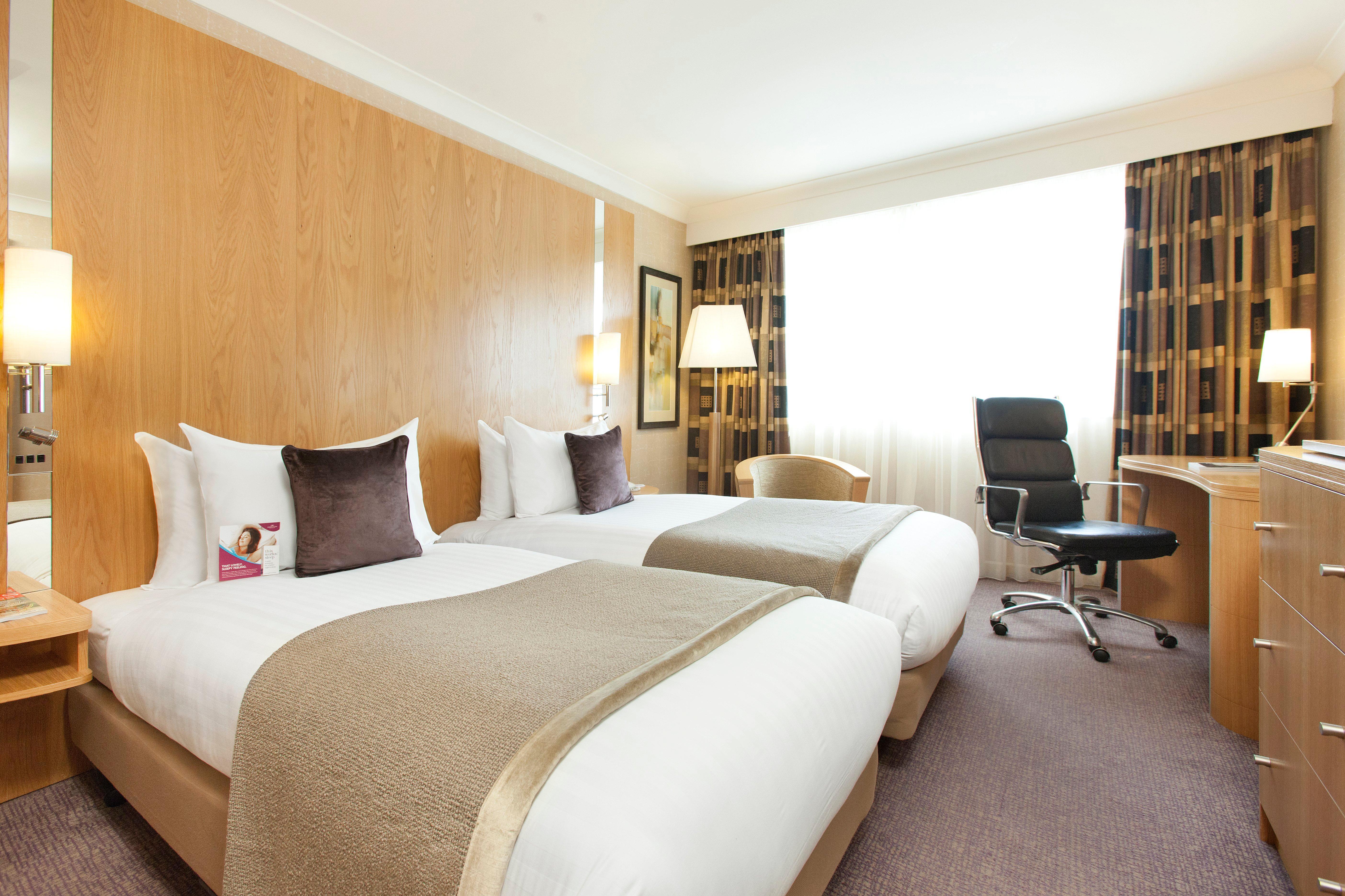 Crowne Plaza Reading Hotel Buitenkant foto