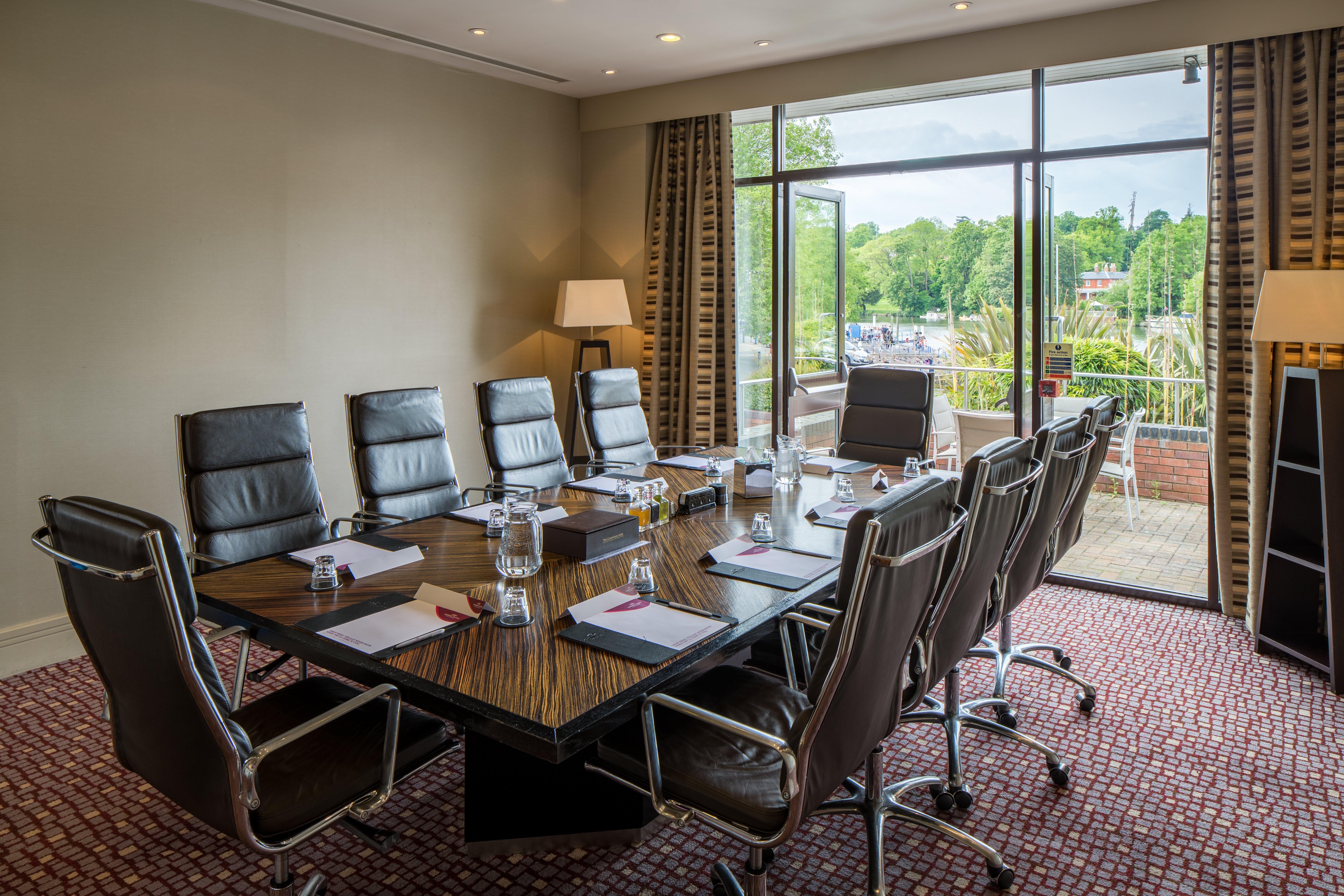 Crowne Plaza Reading Hotel Buitenkant foto